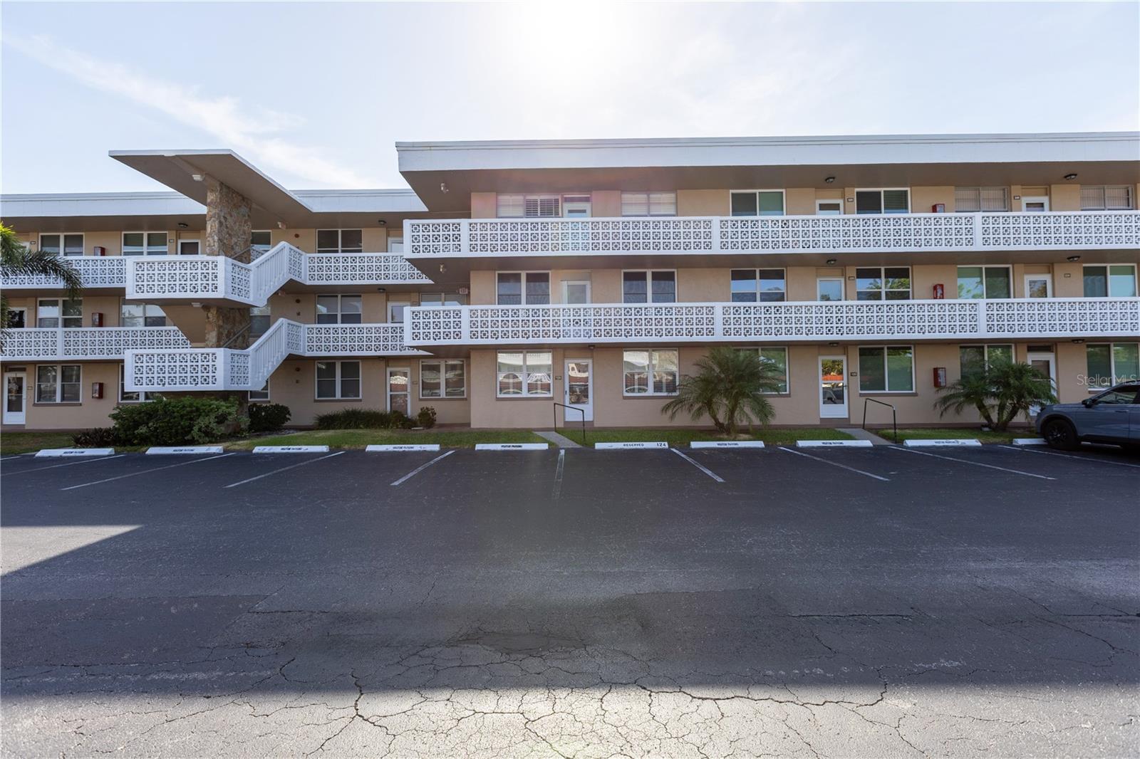 4915 Bay Street, FL