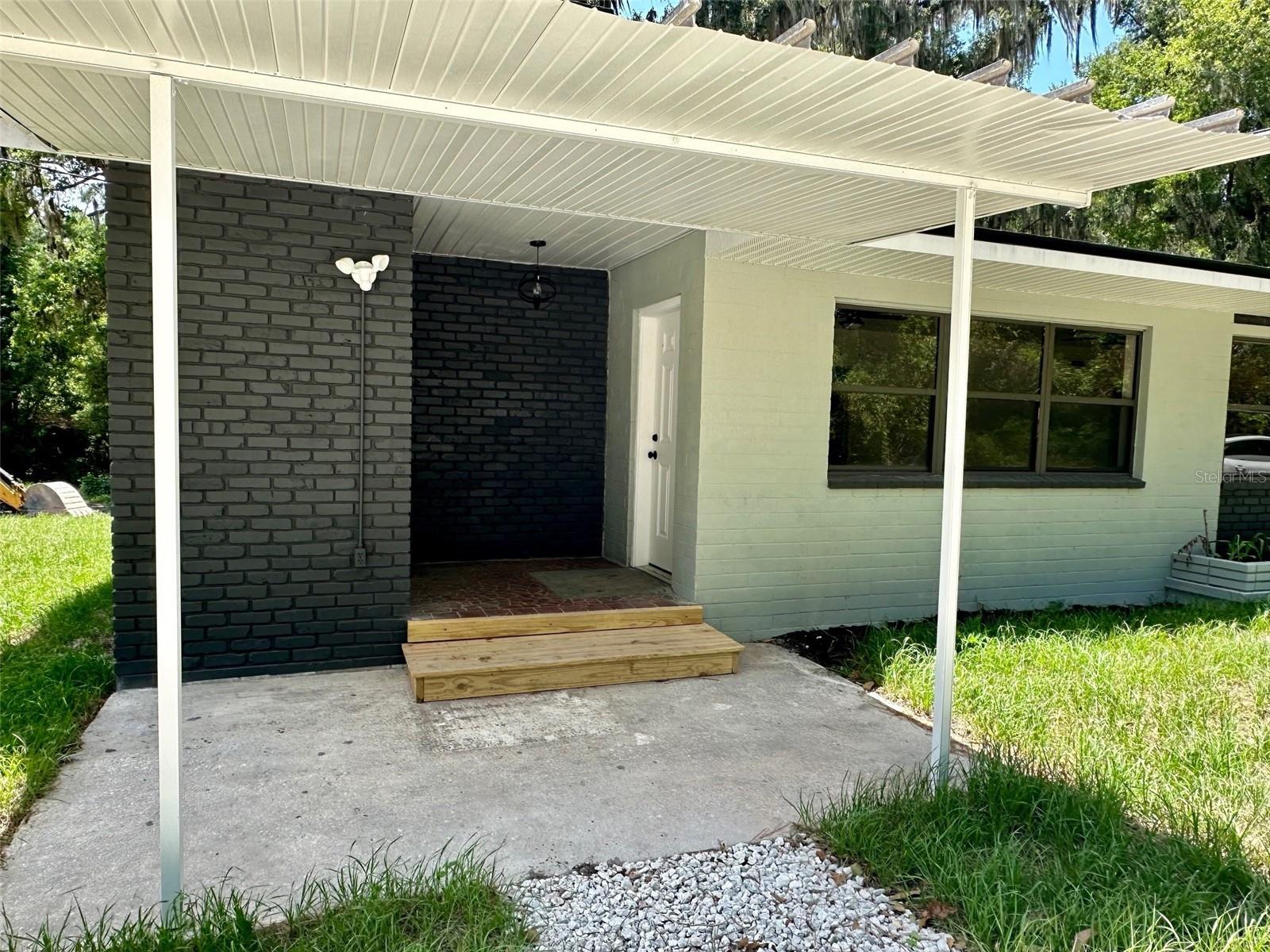 12104 Us Highway 441, FL