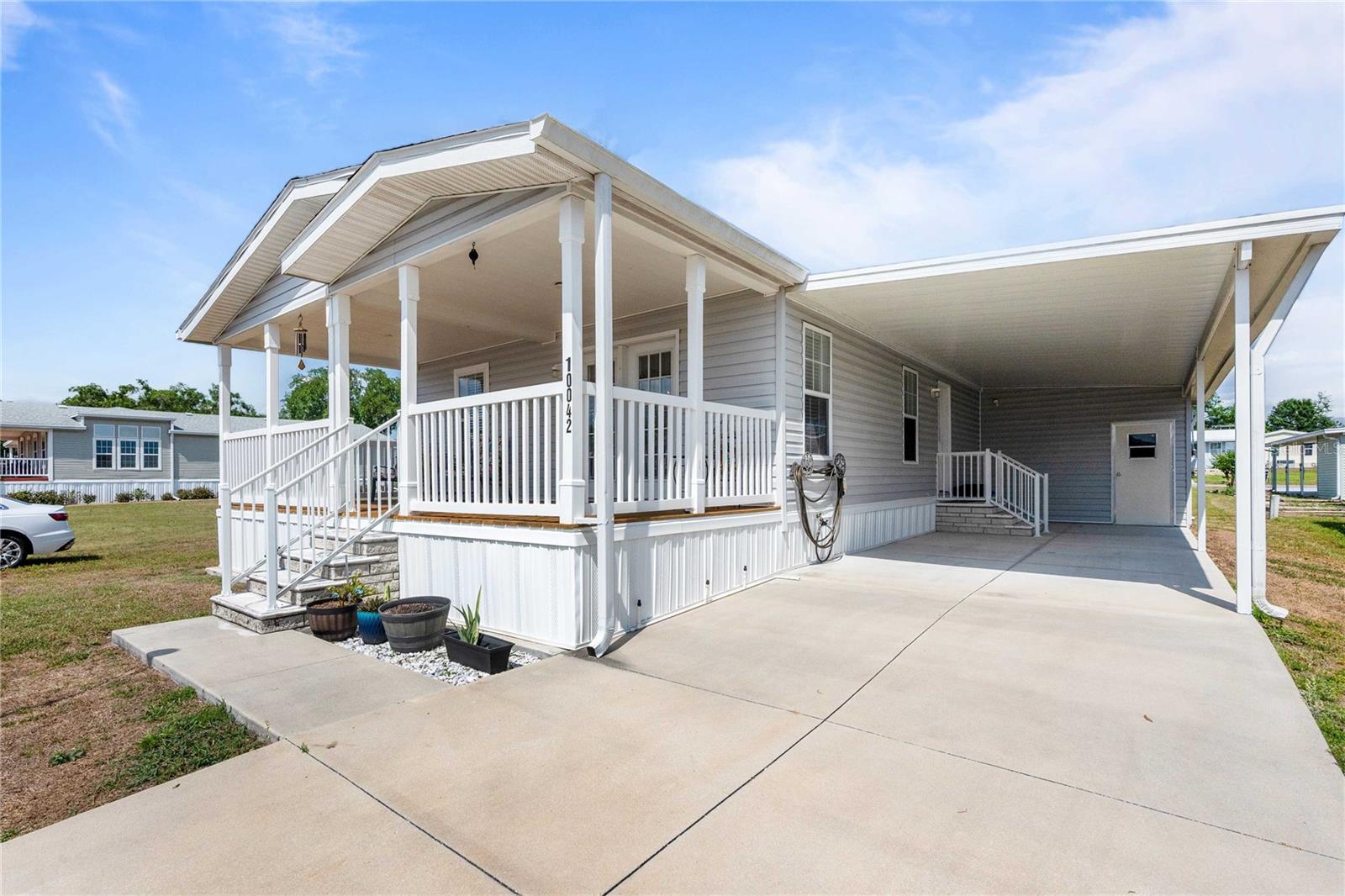 10042 Collingwood Avenue, FL