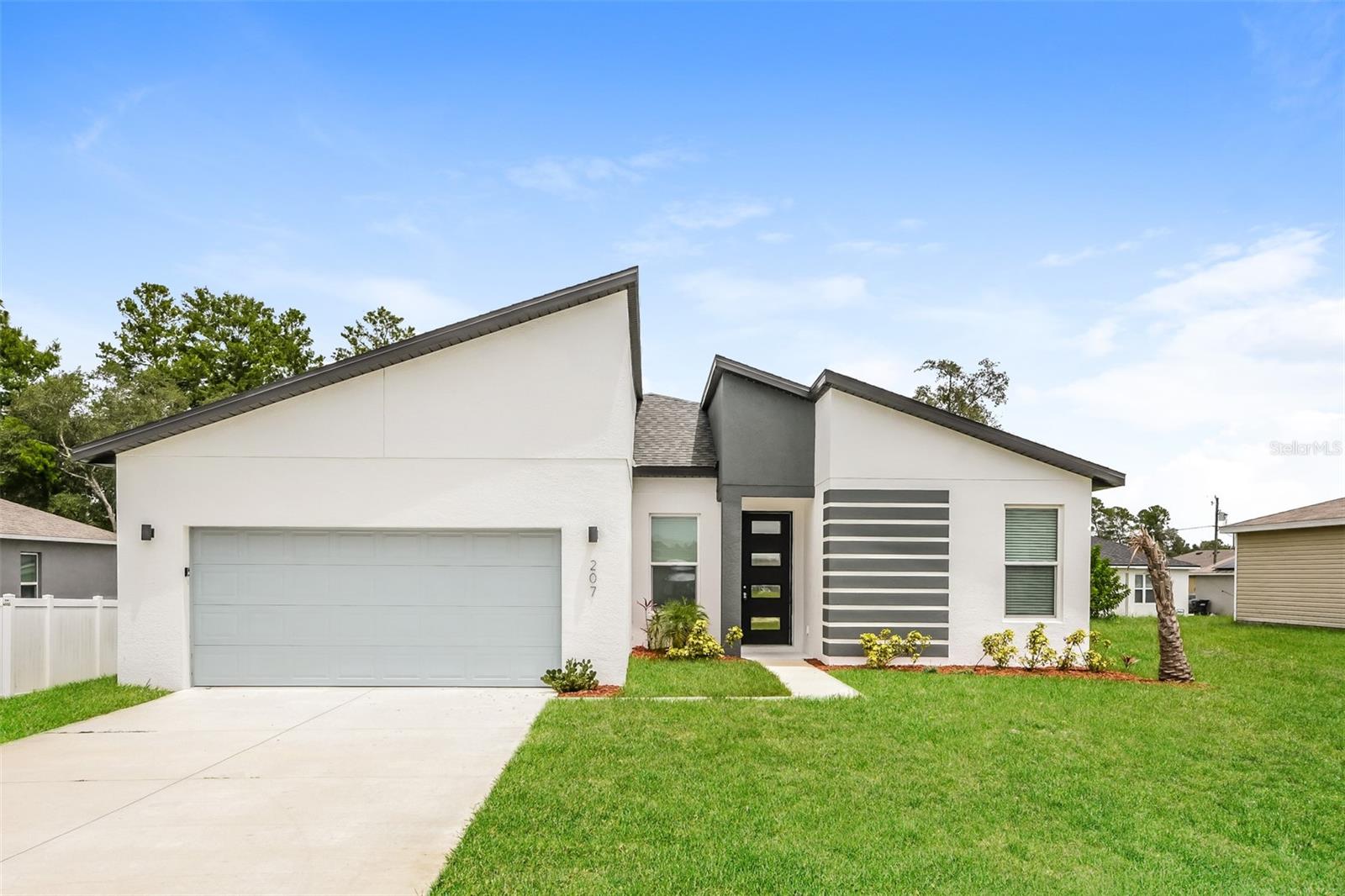 207 Gladiola Ct, FL