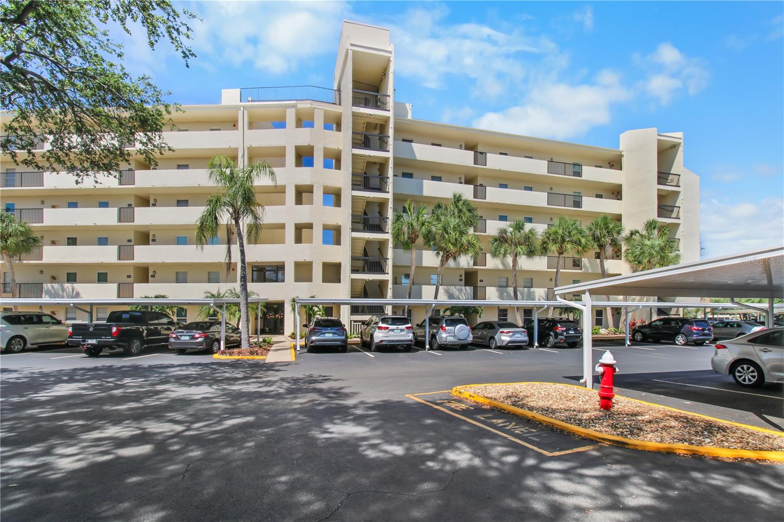 225 Country Club Dr #1604, FL
