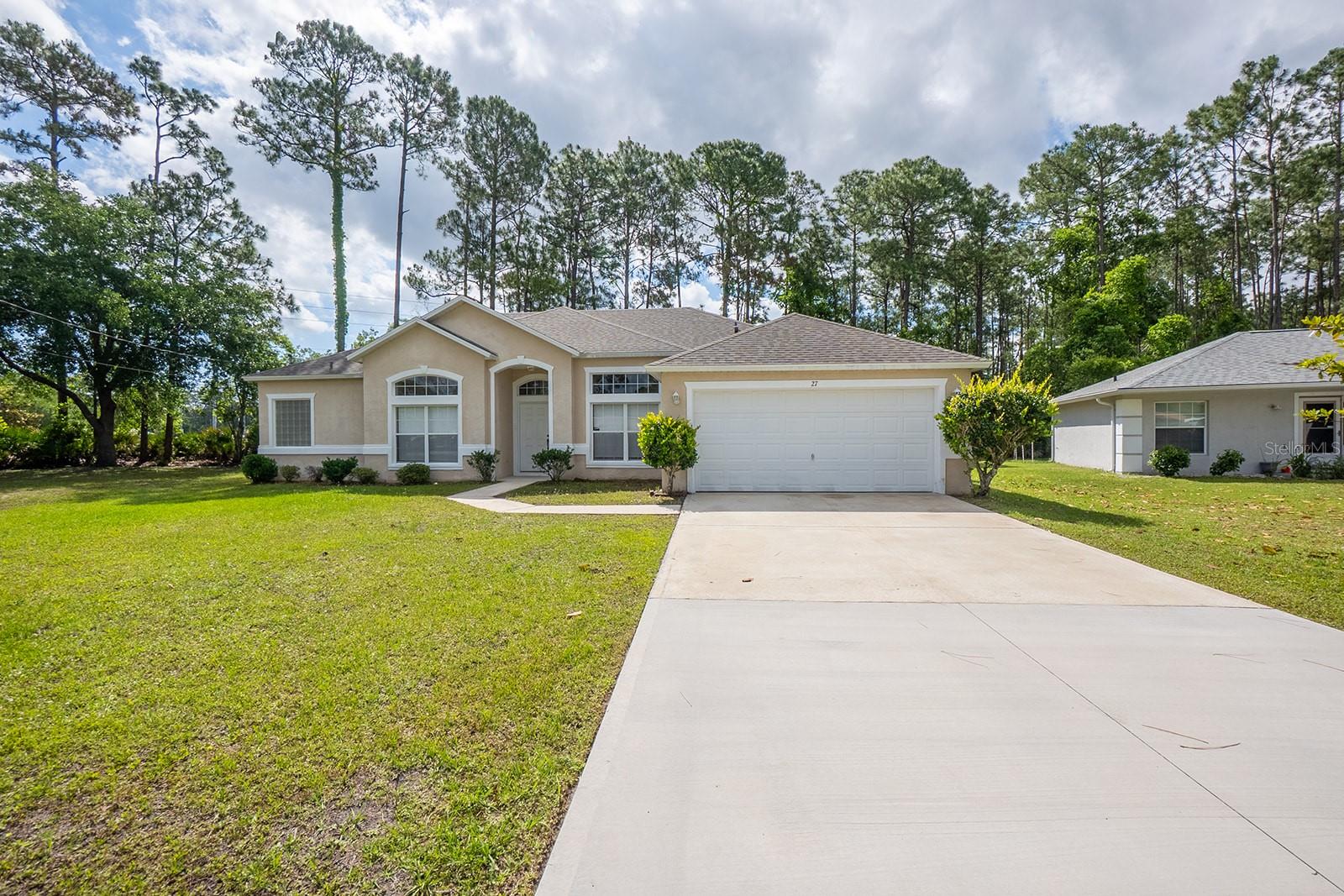 27 Red Clover Ln, FL