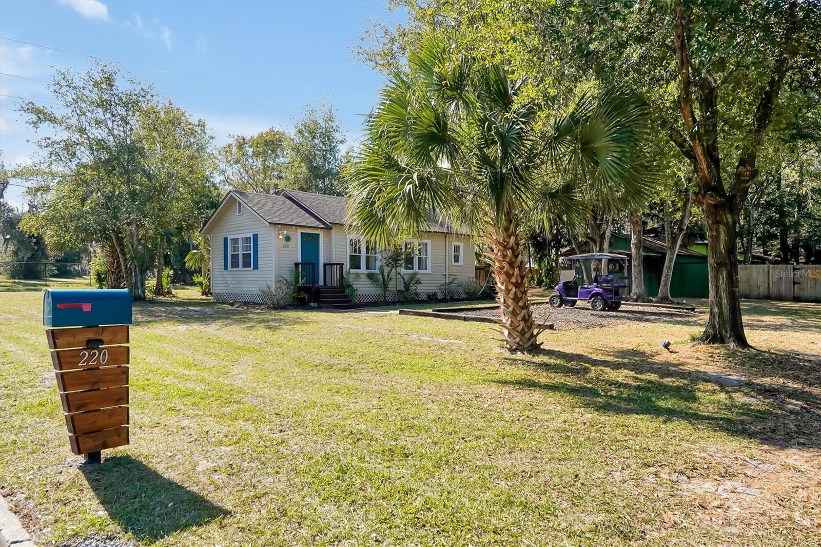 220 Avocado Avenue, FL