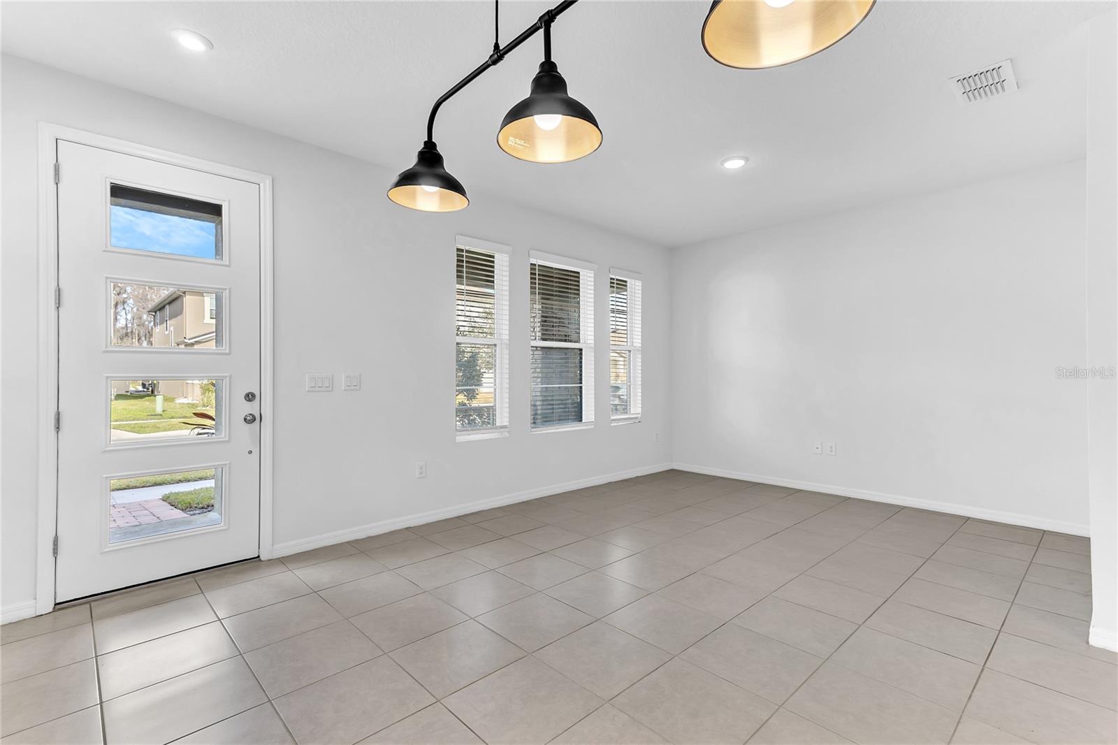 2274 Centerra Loop, FL
