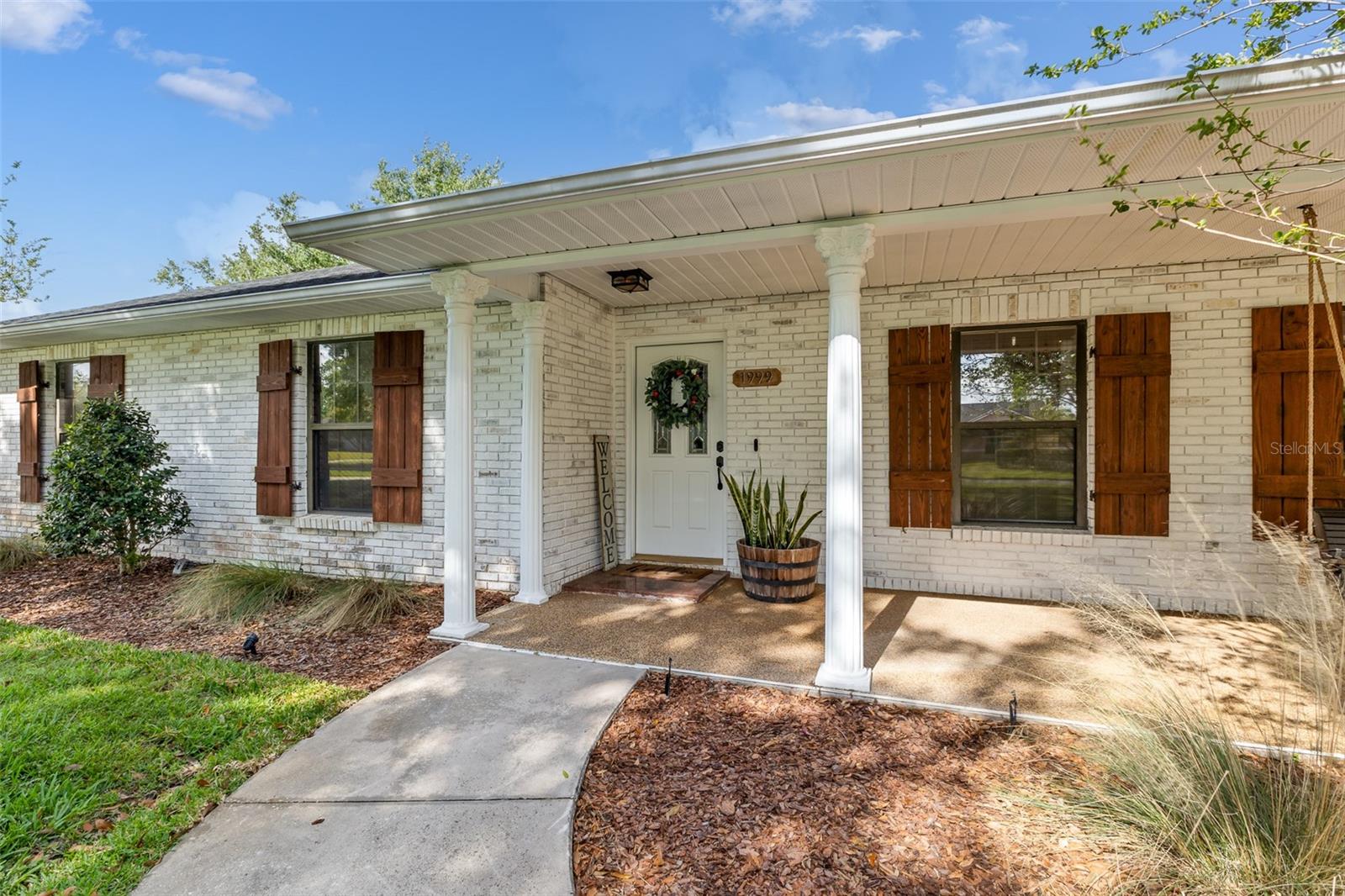 1999 Sir Lancelot Circle, FL
