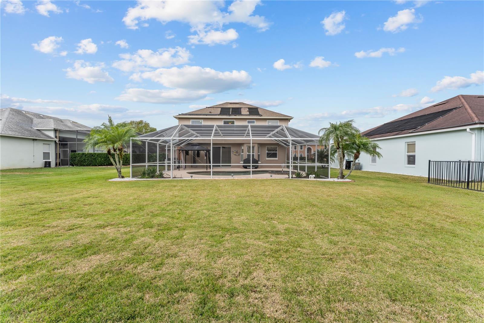 617 Lakescape Court, FL