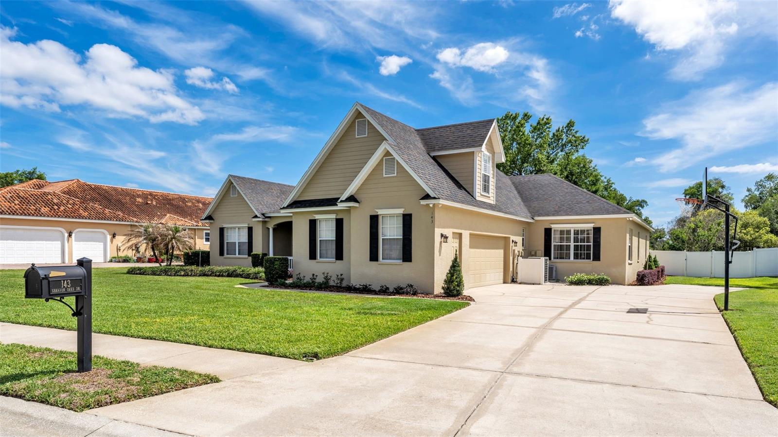 143 Shannon Oaks Drive, FL