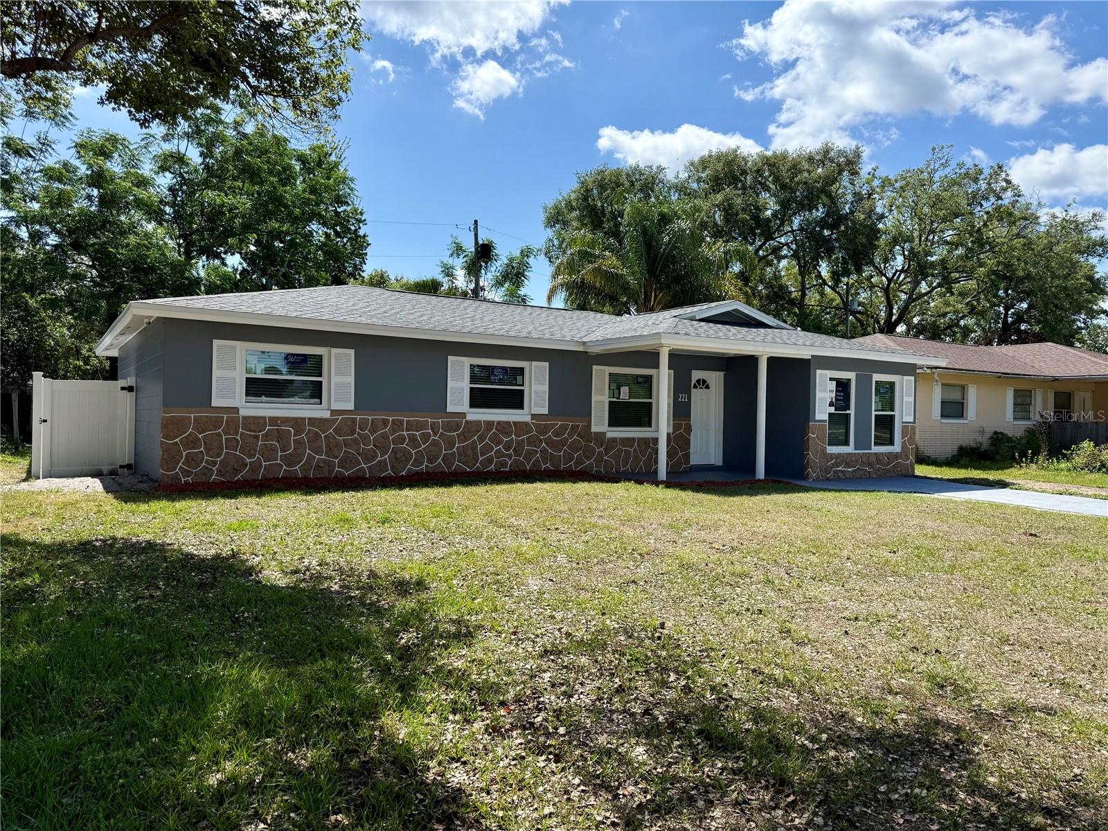 221 Sherry Ave, FL