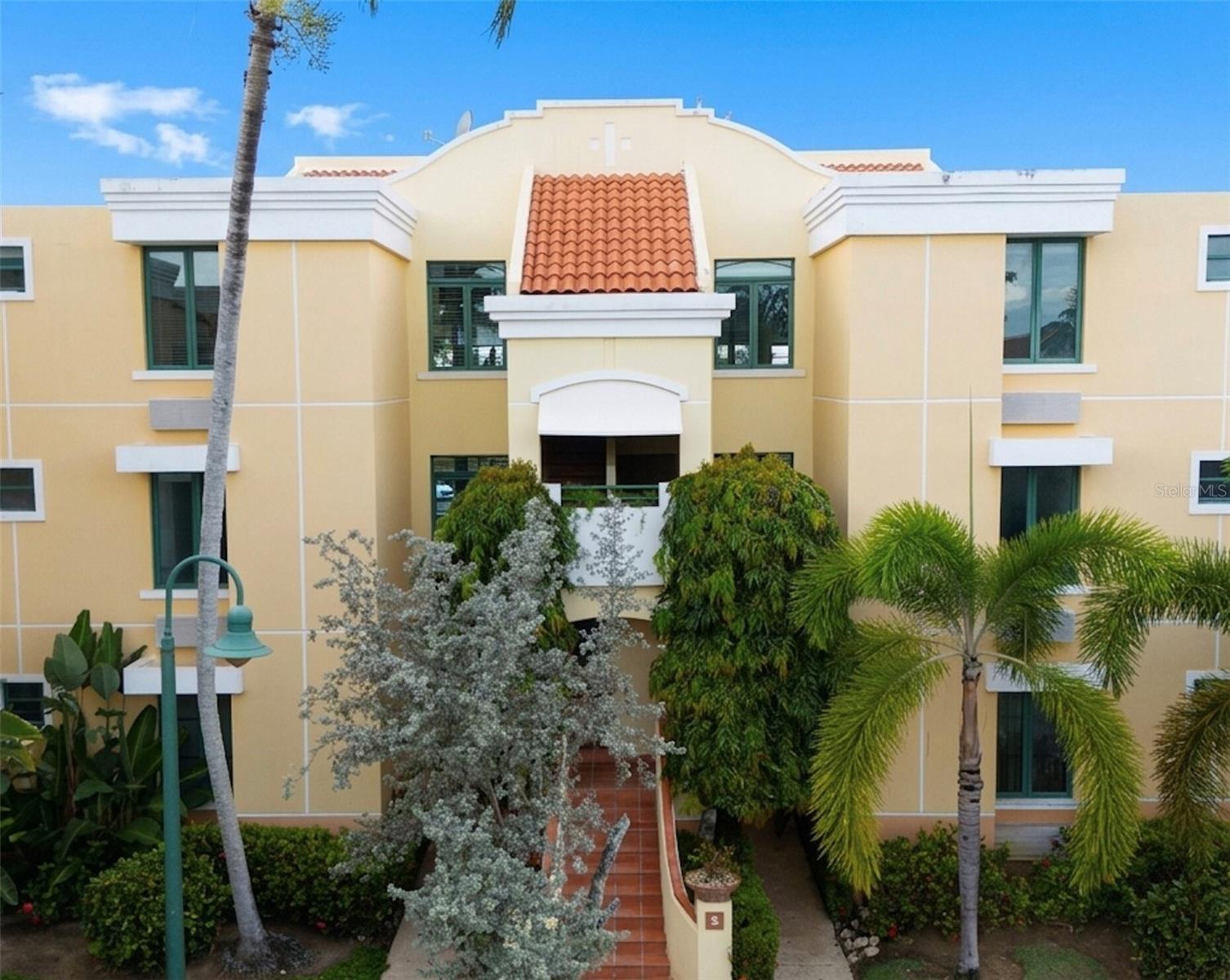 El Dorado Club #503, PR