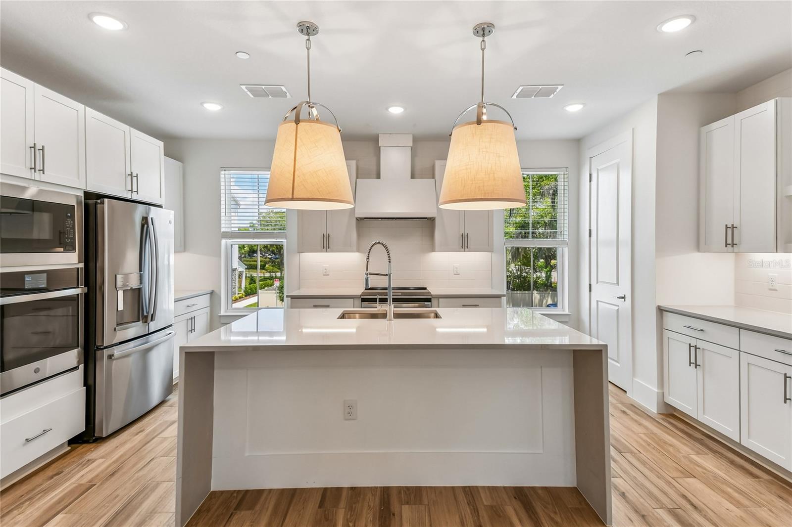 202 Pasquala, FL