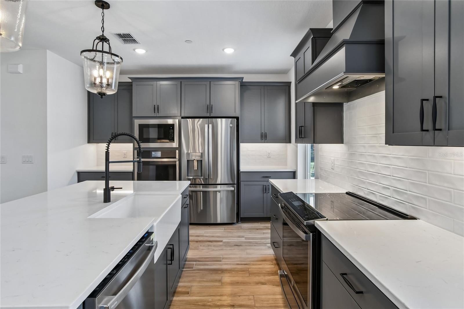 218 Pasquala, FL