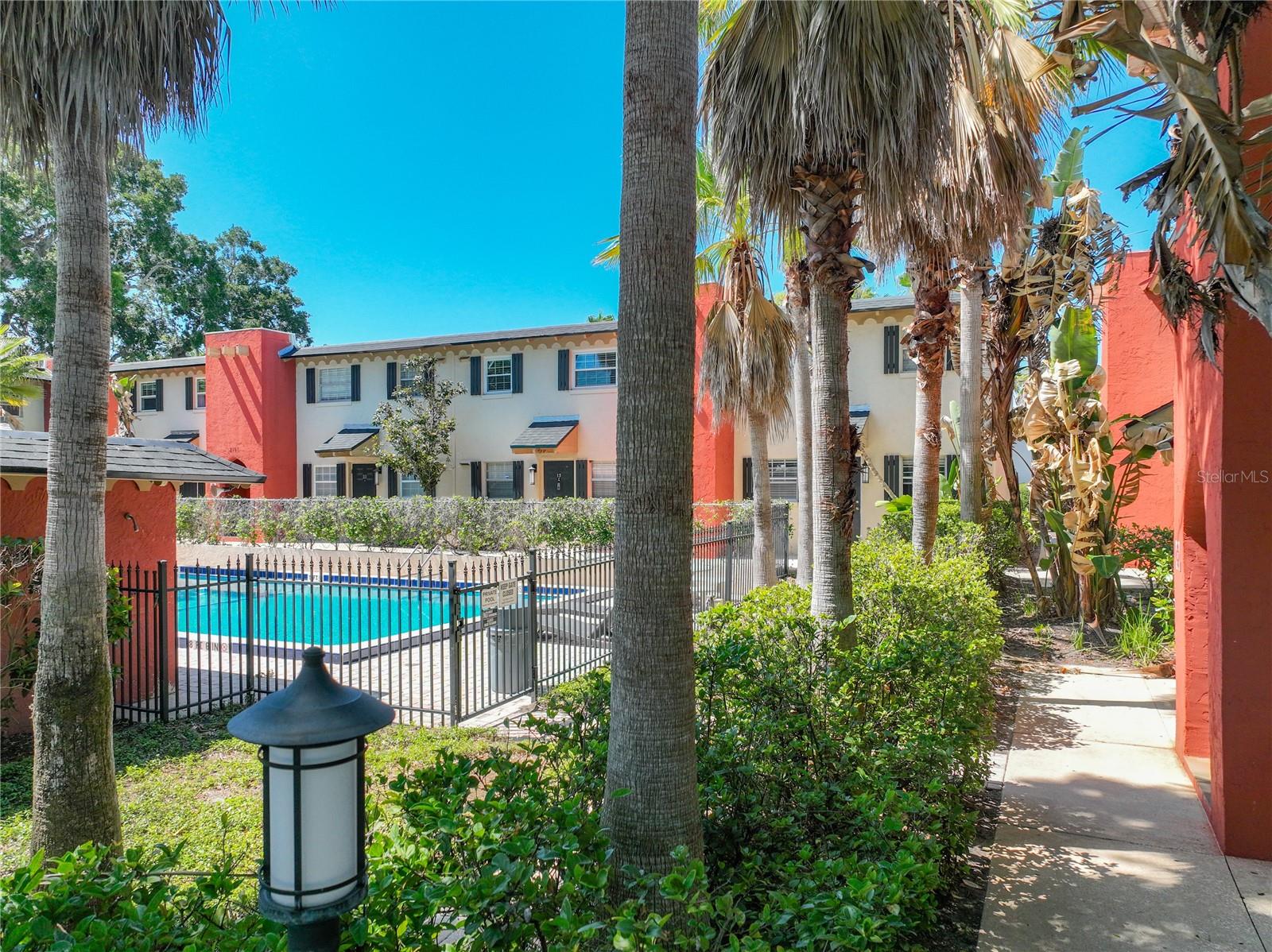 2507 Central Boulevard, FL
