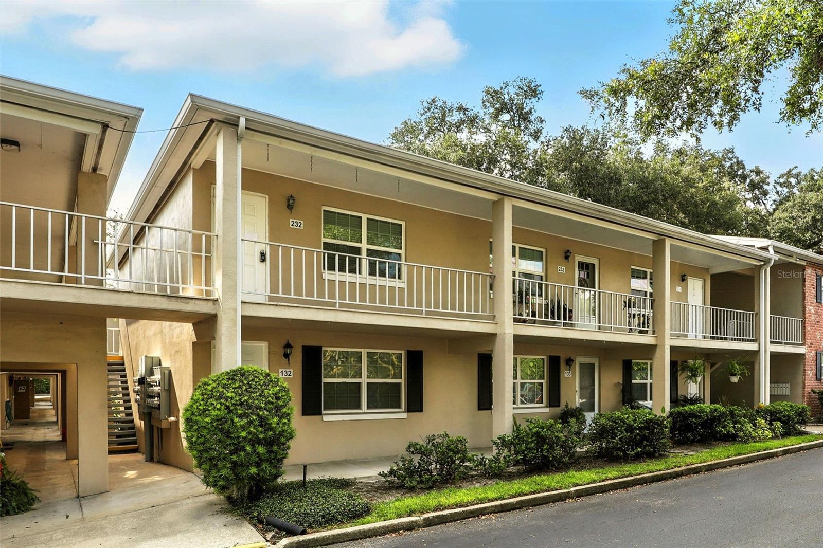 2500 Lee Road, FL