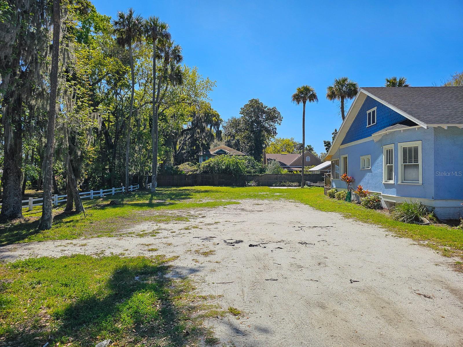 820 Canal Street, FL