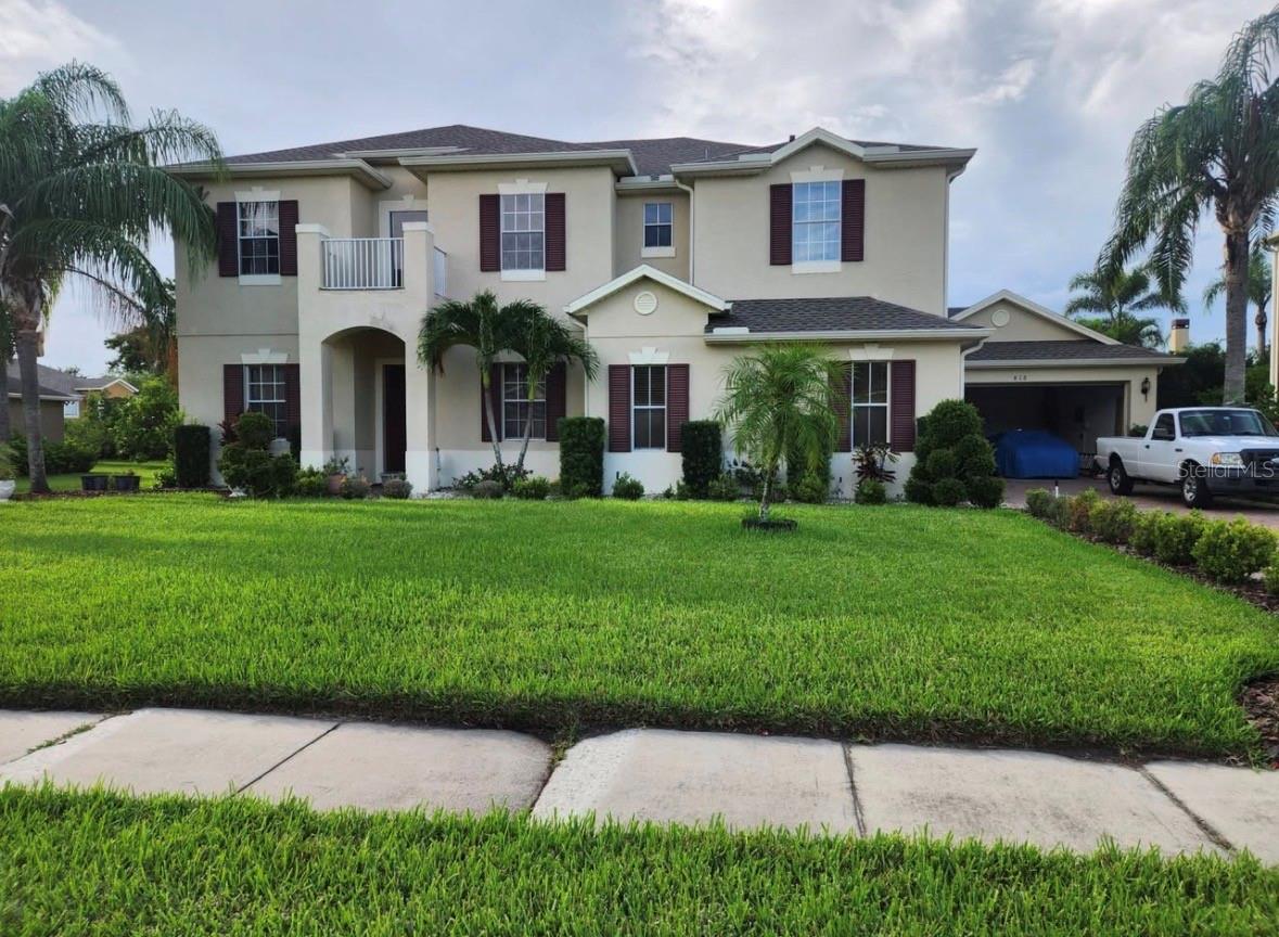 818 Pecori Ter, FL