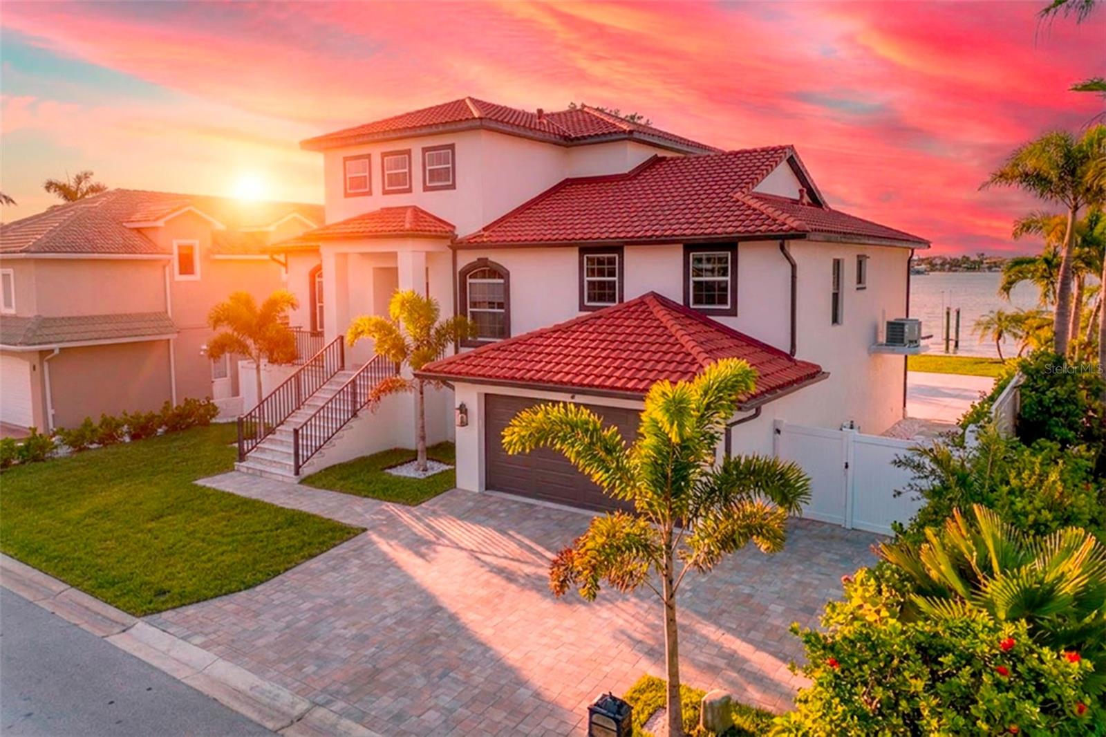 4 Paradise Lane, FL