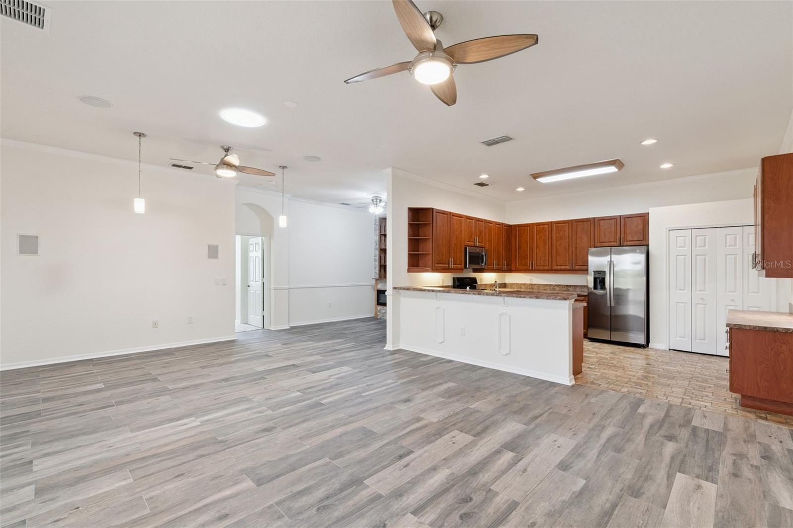 813 Summit Greens Boulevard, FL