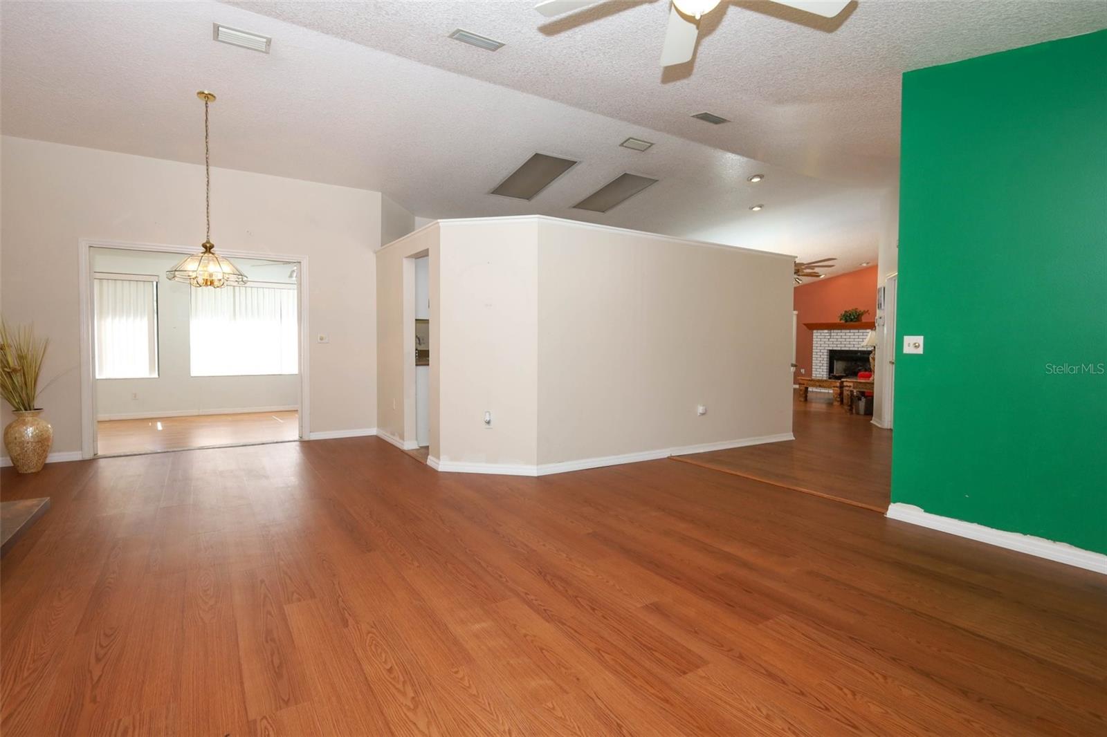 610 Yorktown Drive, FL