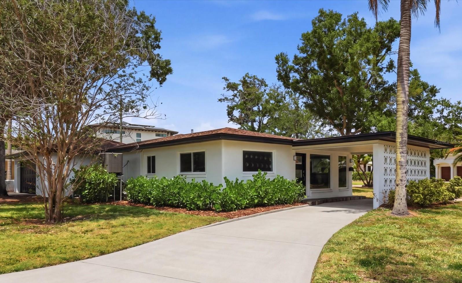 628 Ontario Ave, FL