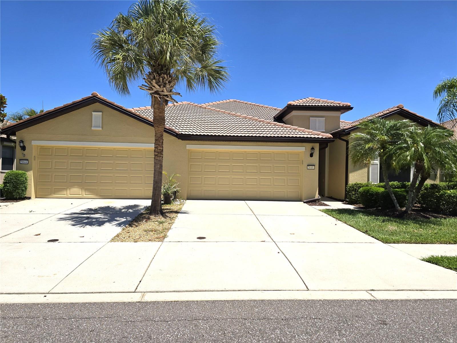 5646 Sunset Falls Drive, FL
