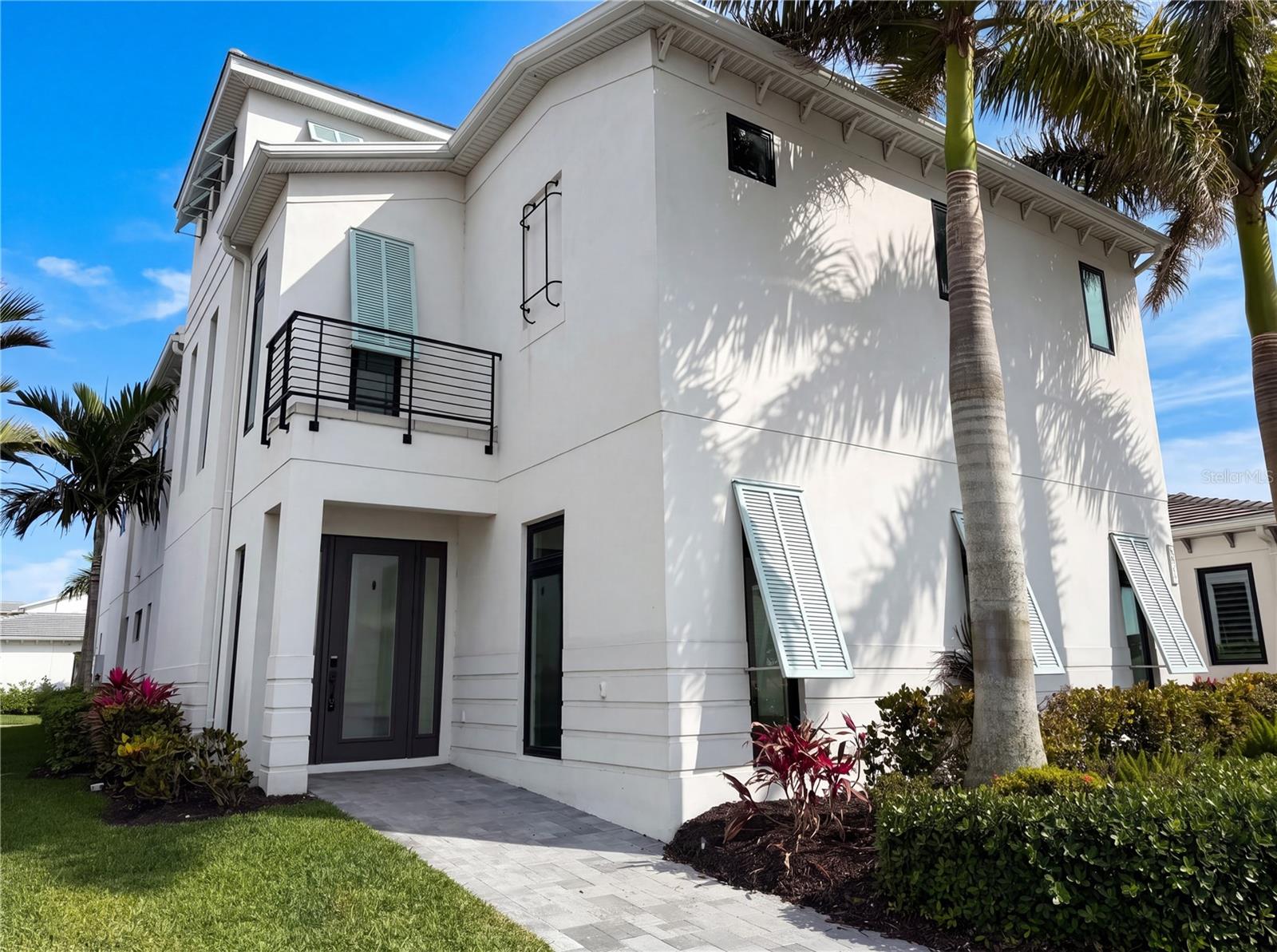 5911 Redbay Blvd, FL