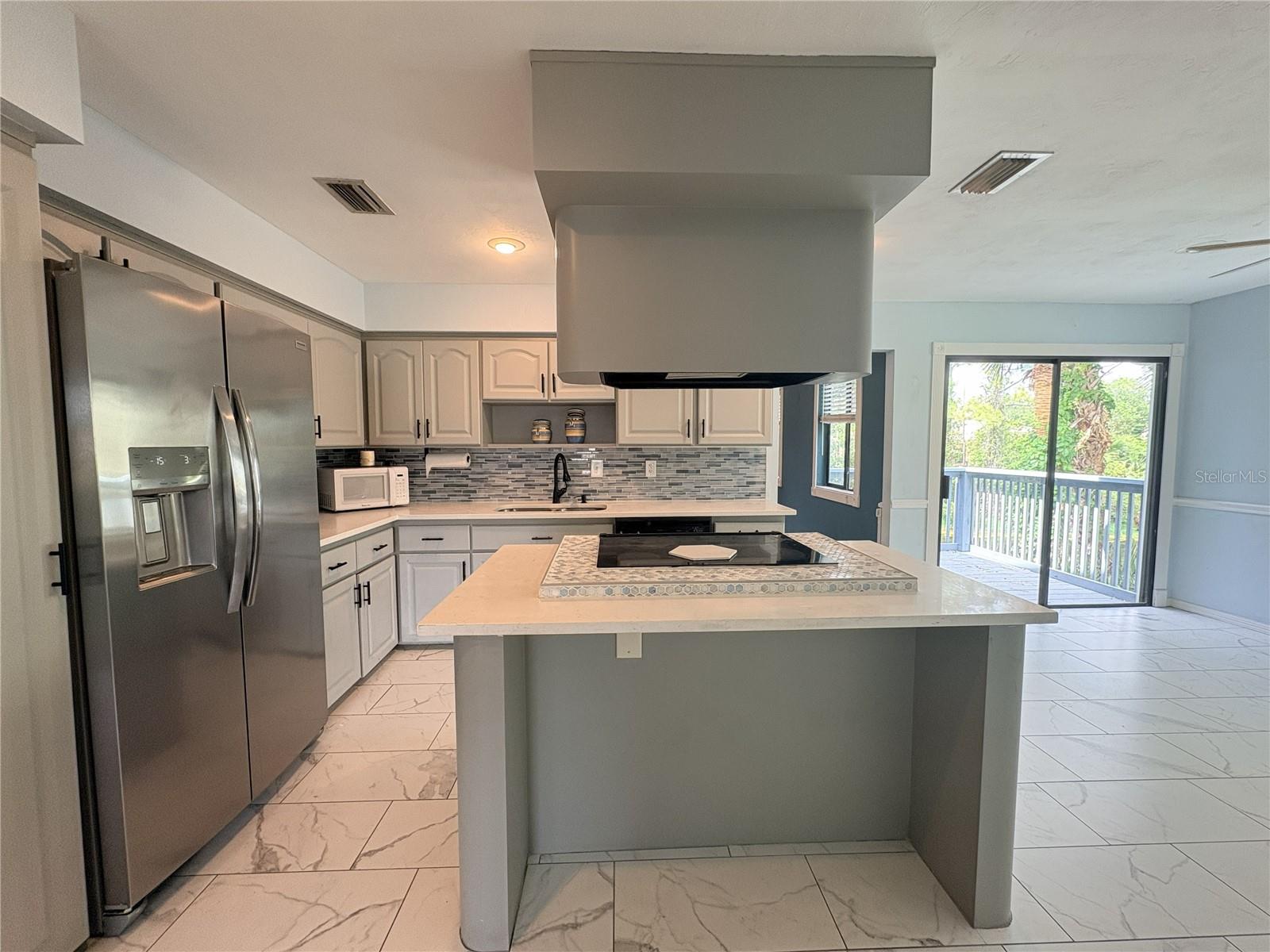 100 Kingbird Circle, FL