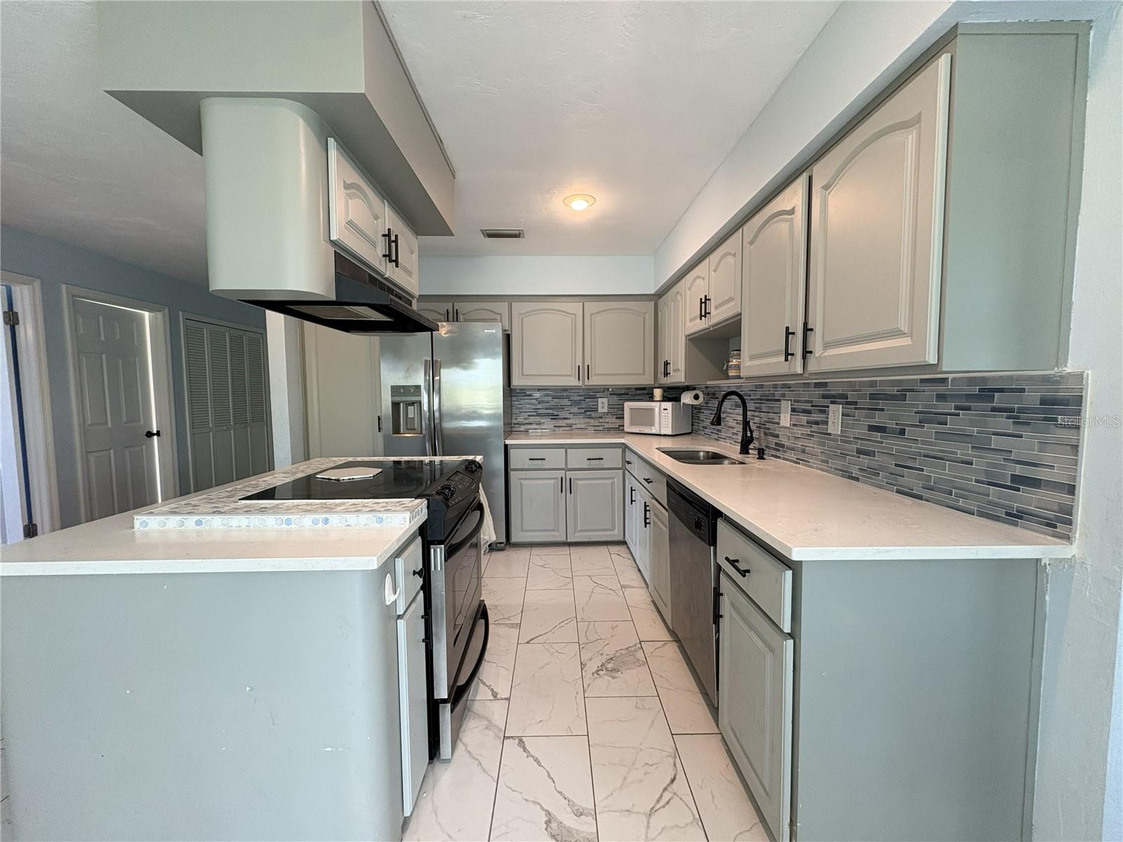 100 Kingbird Circle, FL