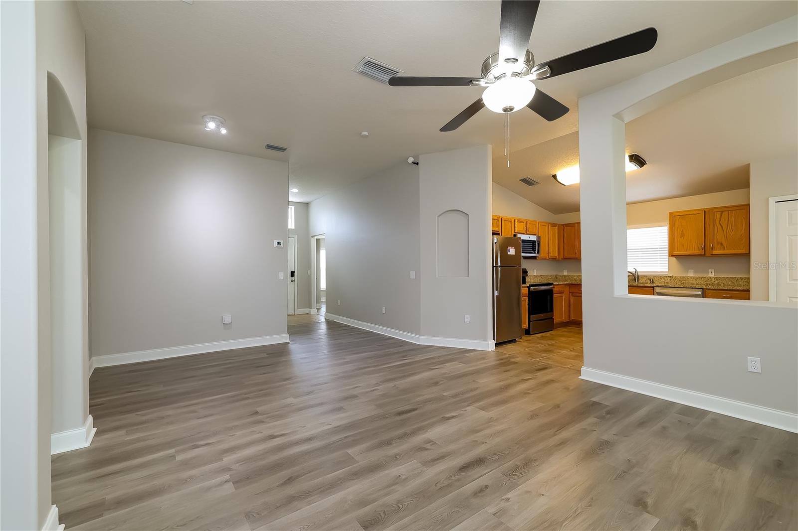 319 Erie Court, FL