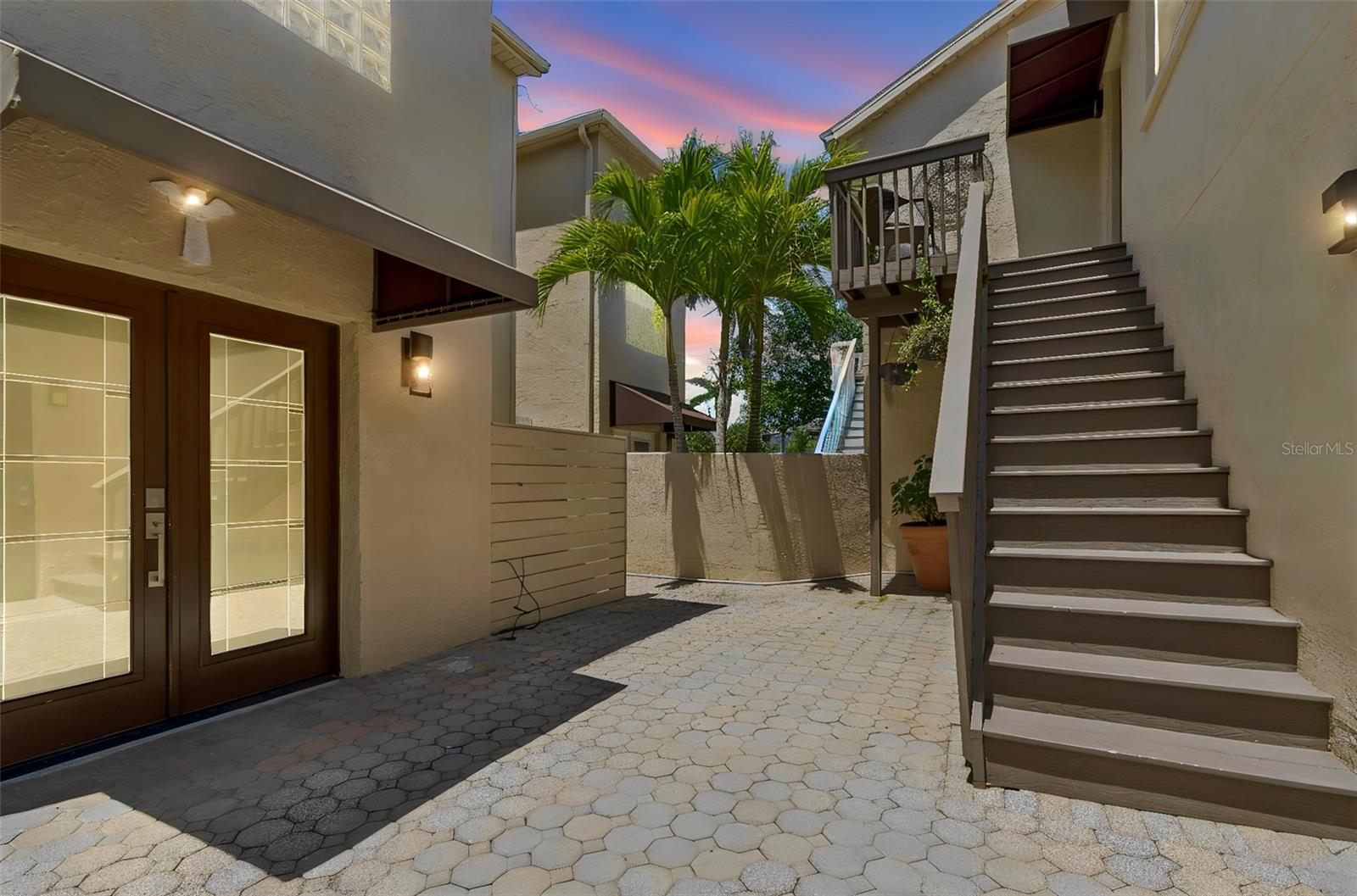 487 Pinellas Bayway S #207, FL