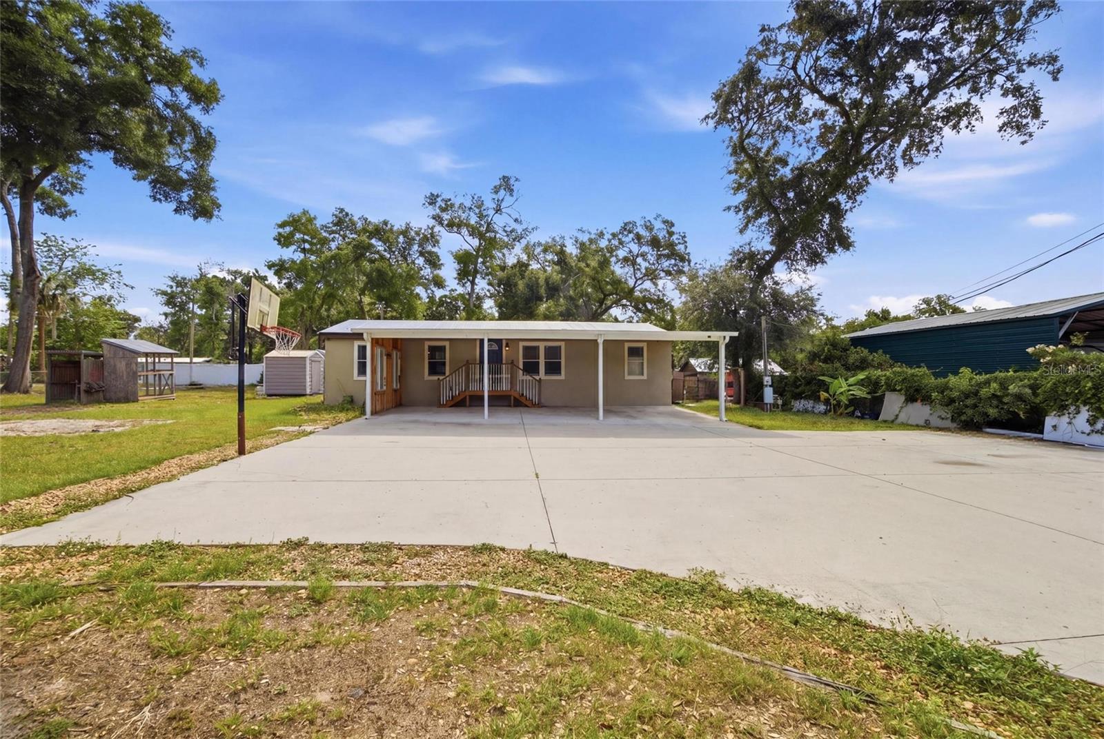 11821 Grovewood Avenue, FL