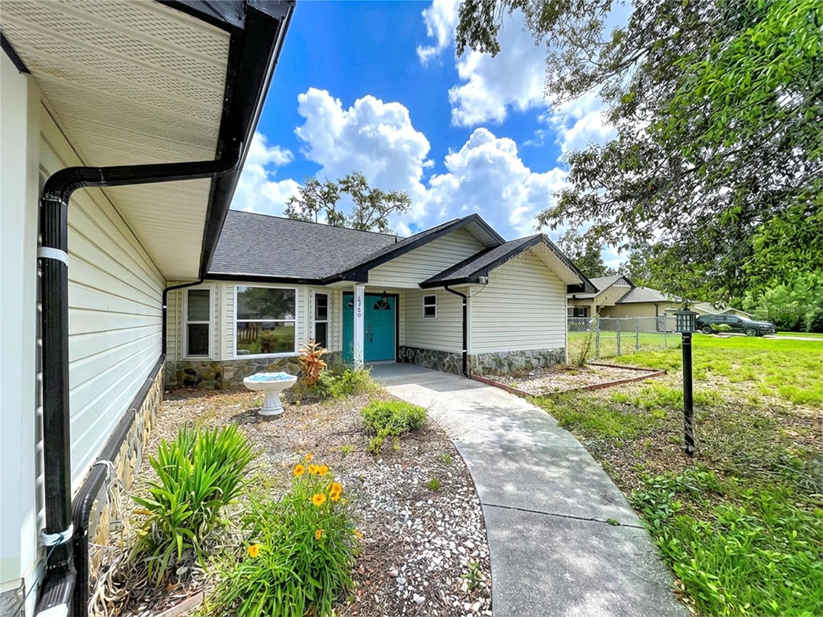 2360 Sutton Pl, FL