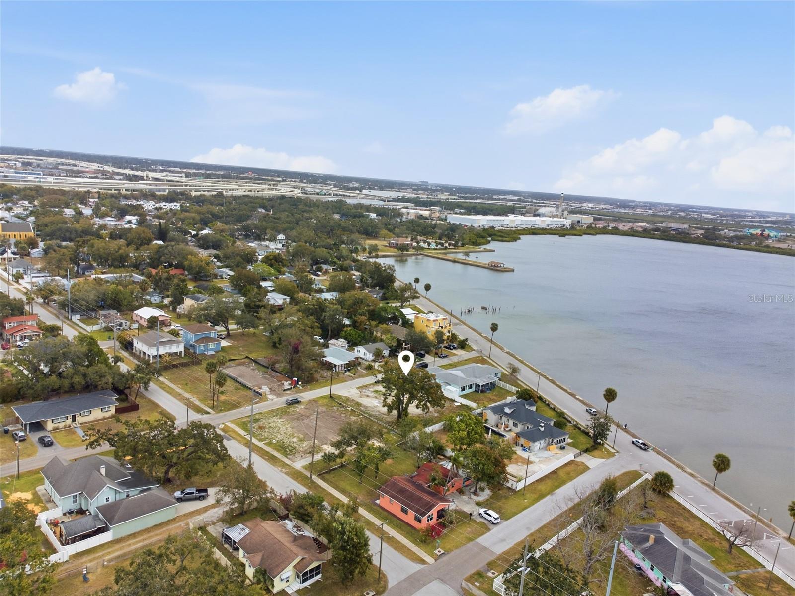 2405 Davis Street, FL