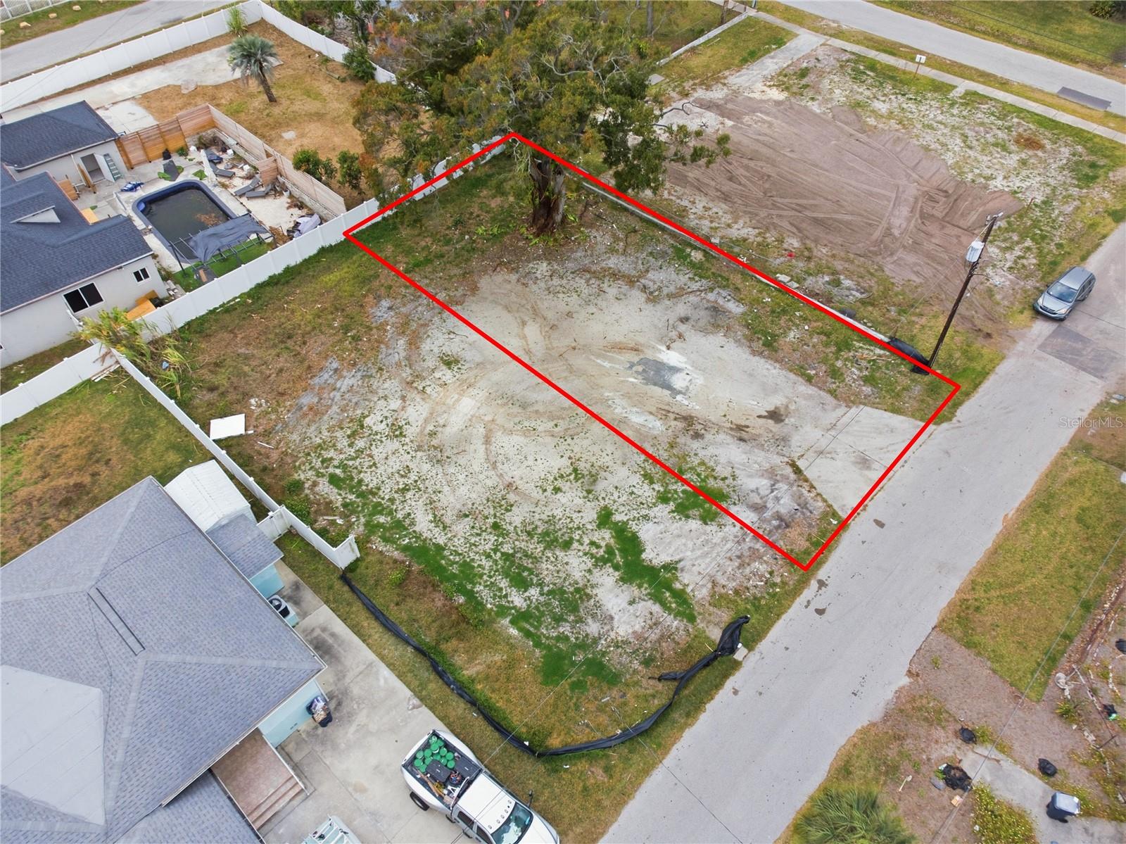 2405 Davis Street, FL