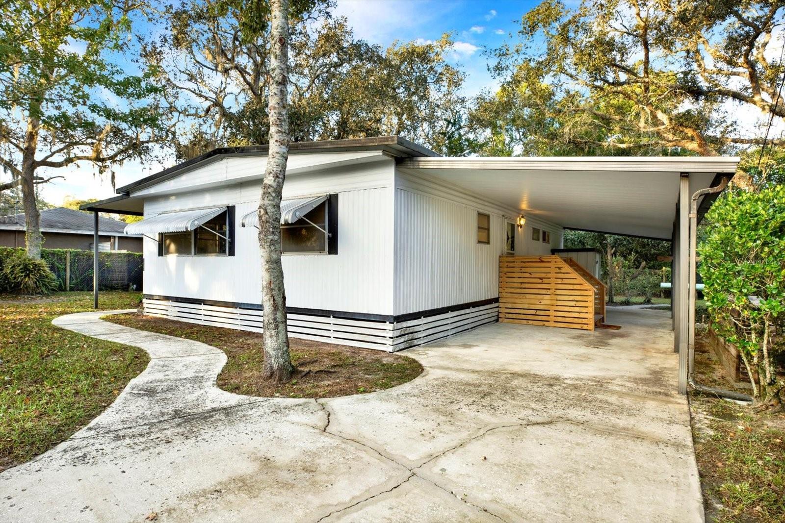 10051 Huntley St, FL