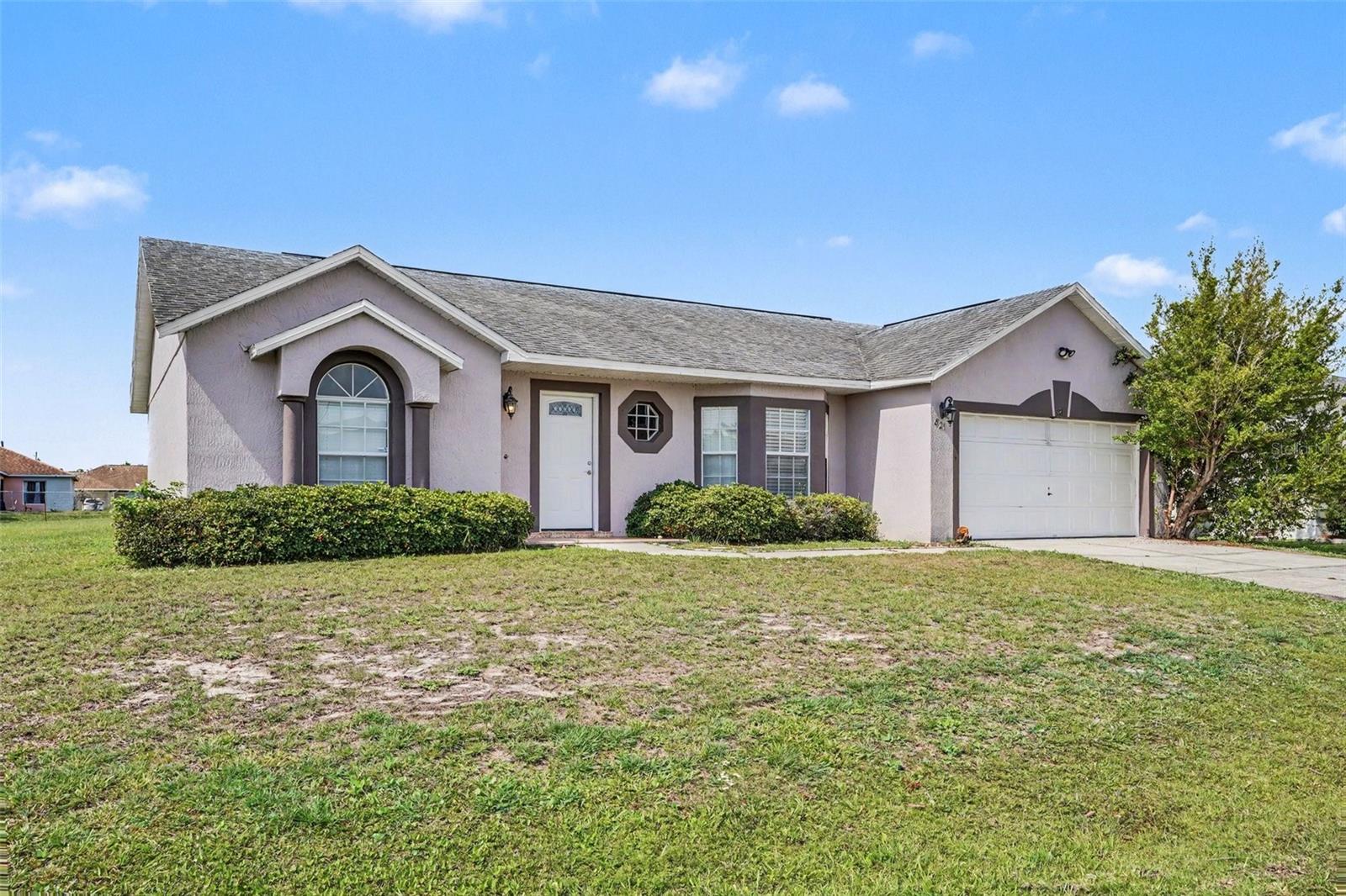 821 Jarnac Dr, FL