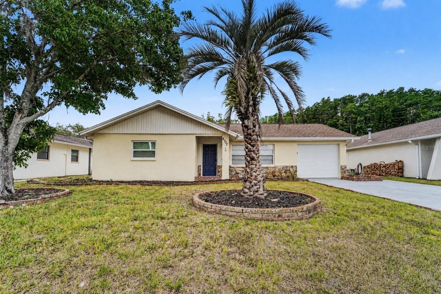 8332 Fishhawk Ave, FL