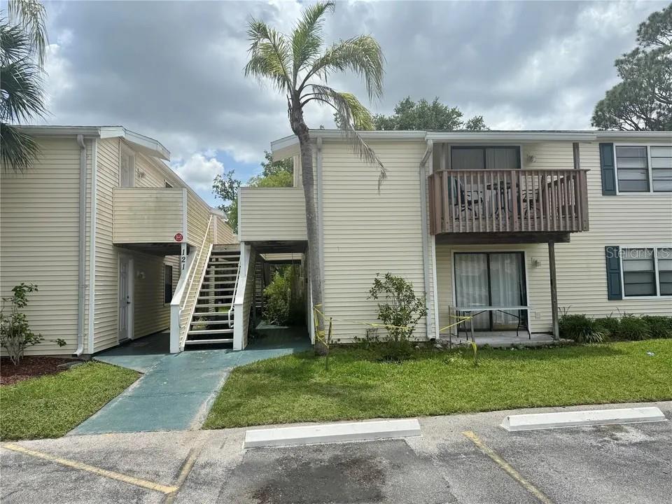 121 Loblolly Court, FL