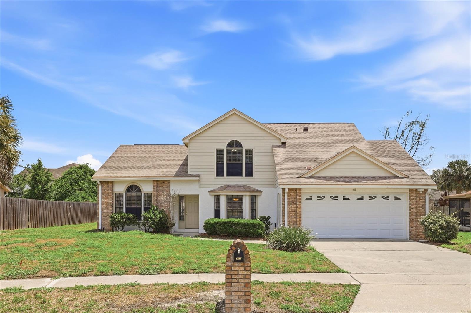 975 Cross Cut Way, FL