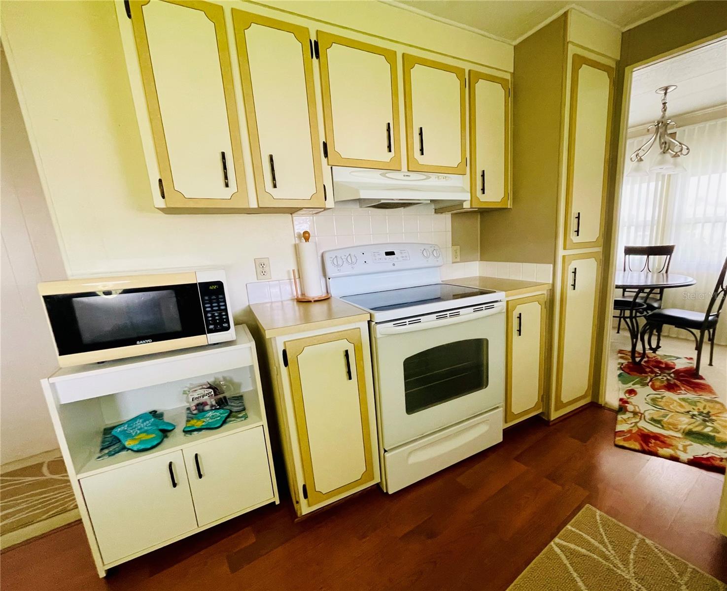 95 Red Oak Drive, FL