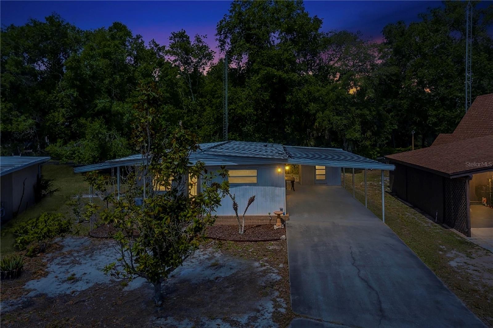 31 Woodland Cir, FL