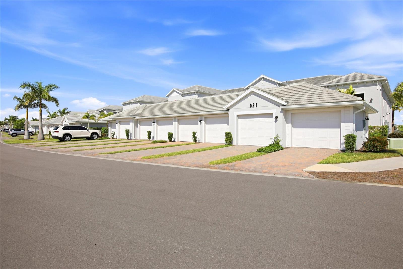 14214 Heritage Landing Boulevard, FL