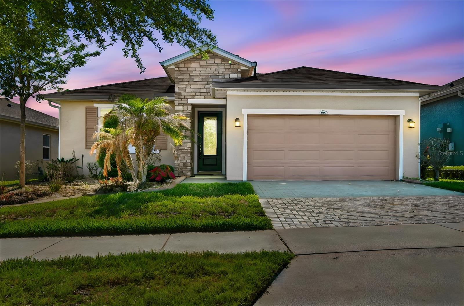 440 Alcove Drive, FL
