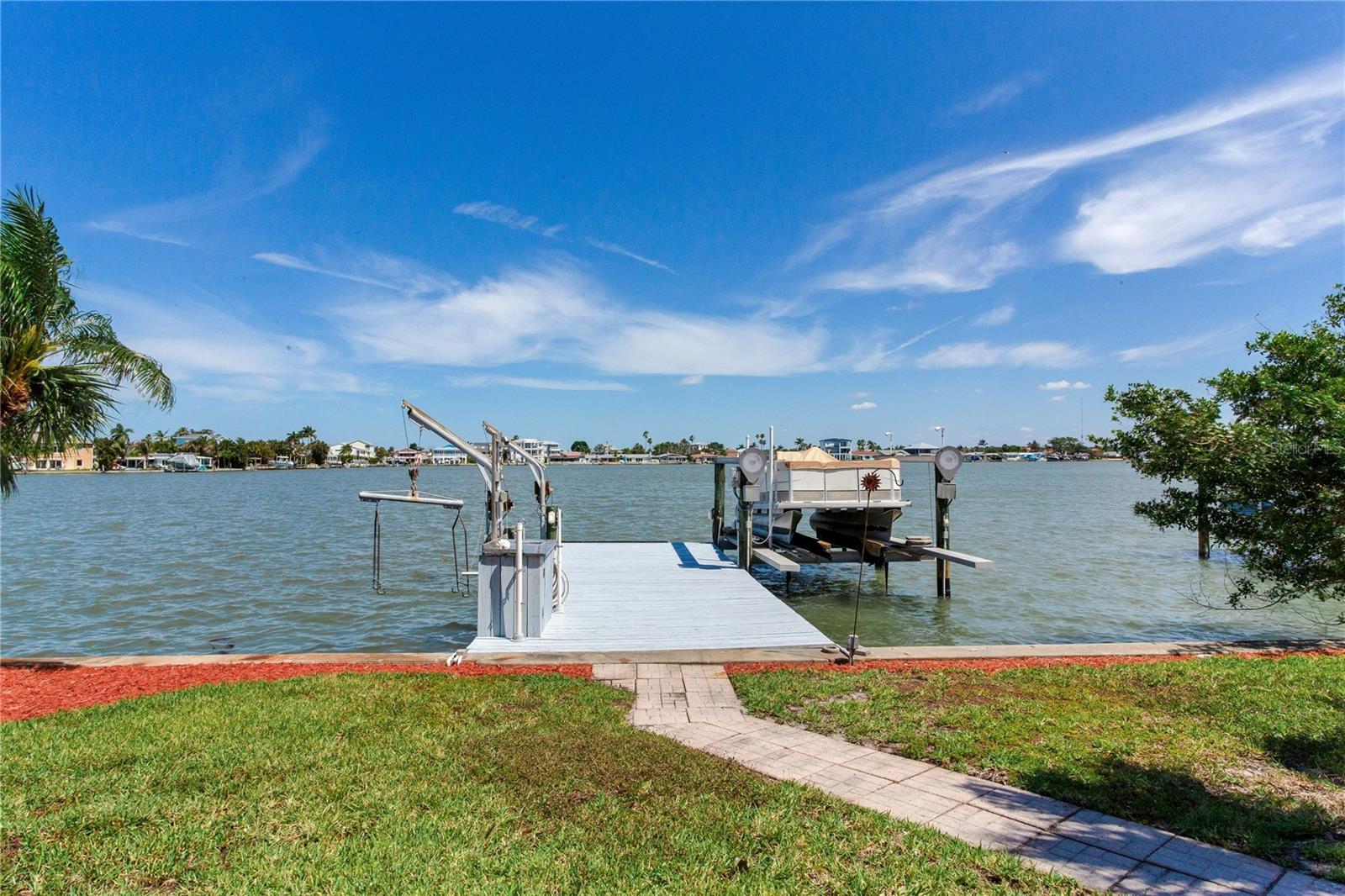 324 173rd Ave E, FL