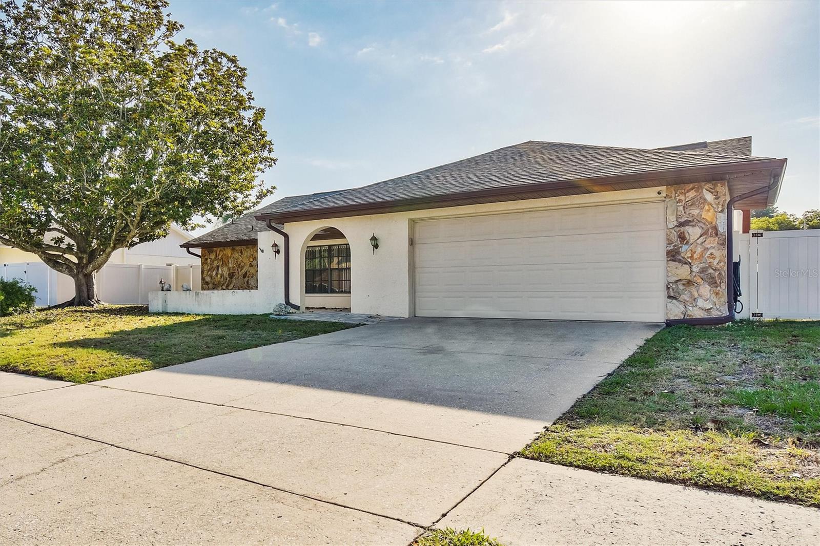 4422 Tall Oak Lane, FL