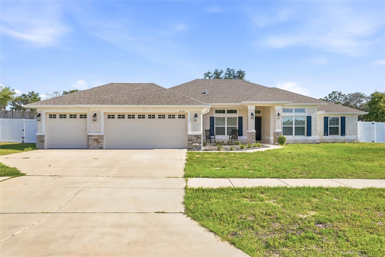 12536 Sunset Woods Dr, FL