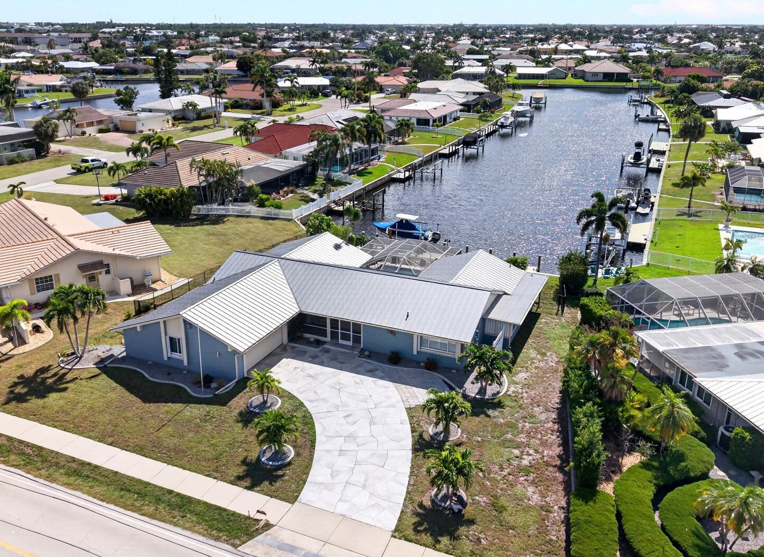 586 Bal Harbor Boulevard, FL