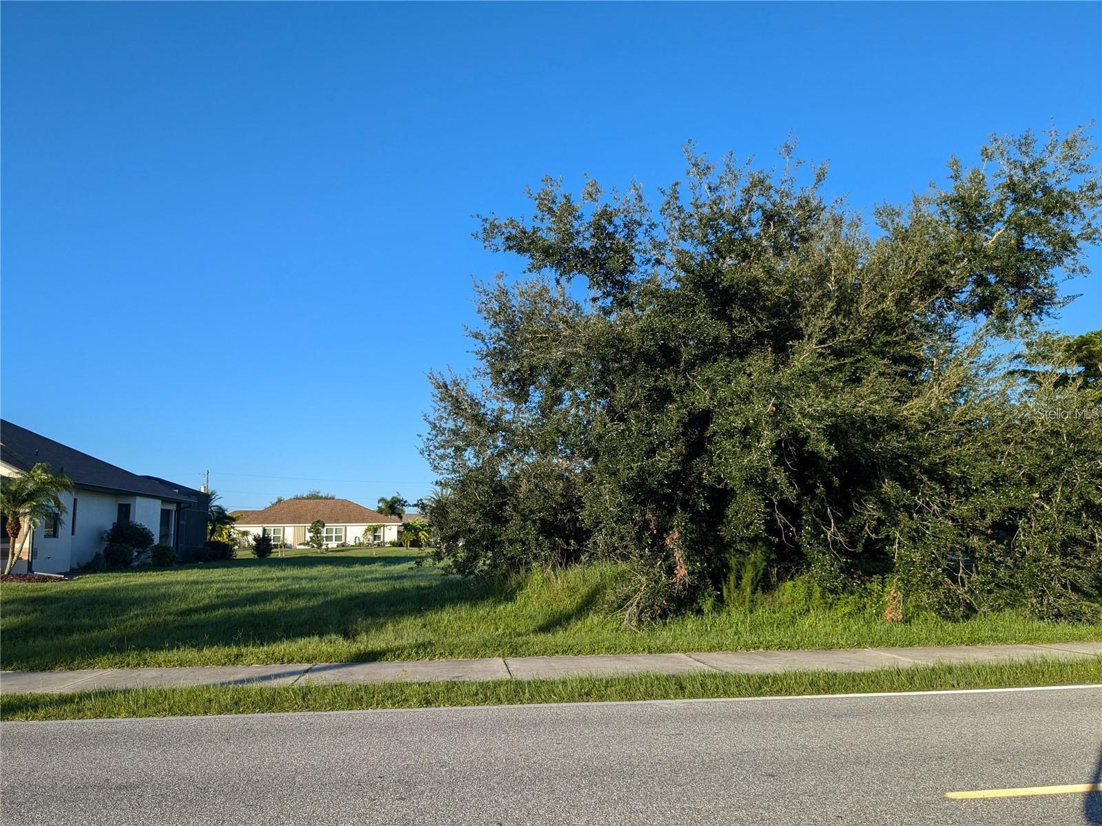 1327 Rio De Janeiro Avenue, FL
