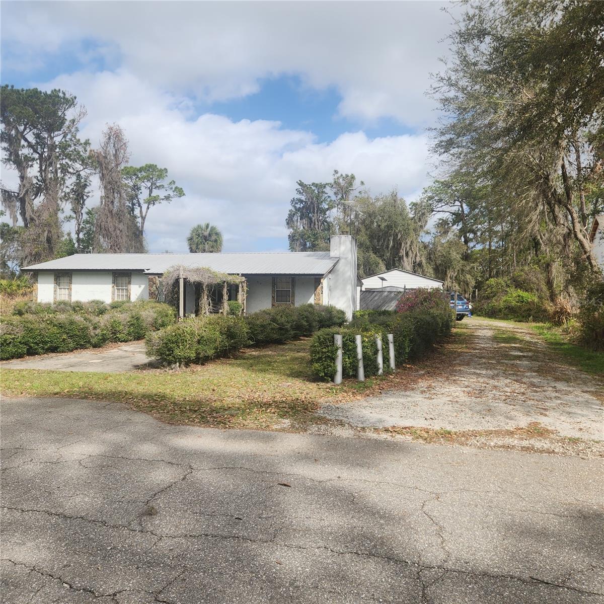 102 Eberhard Ave, FL