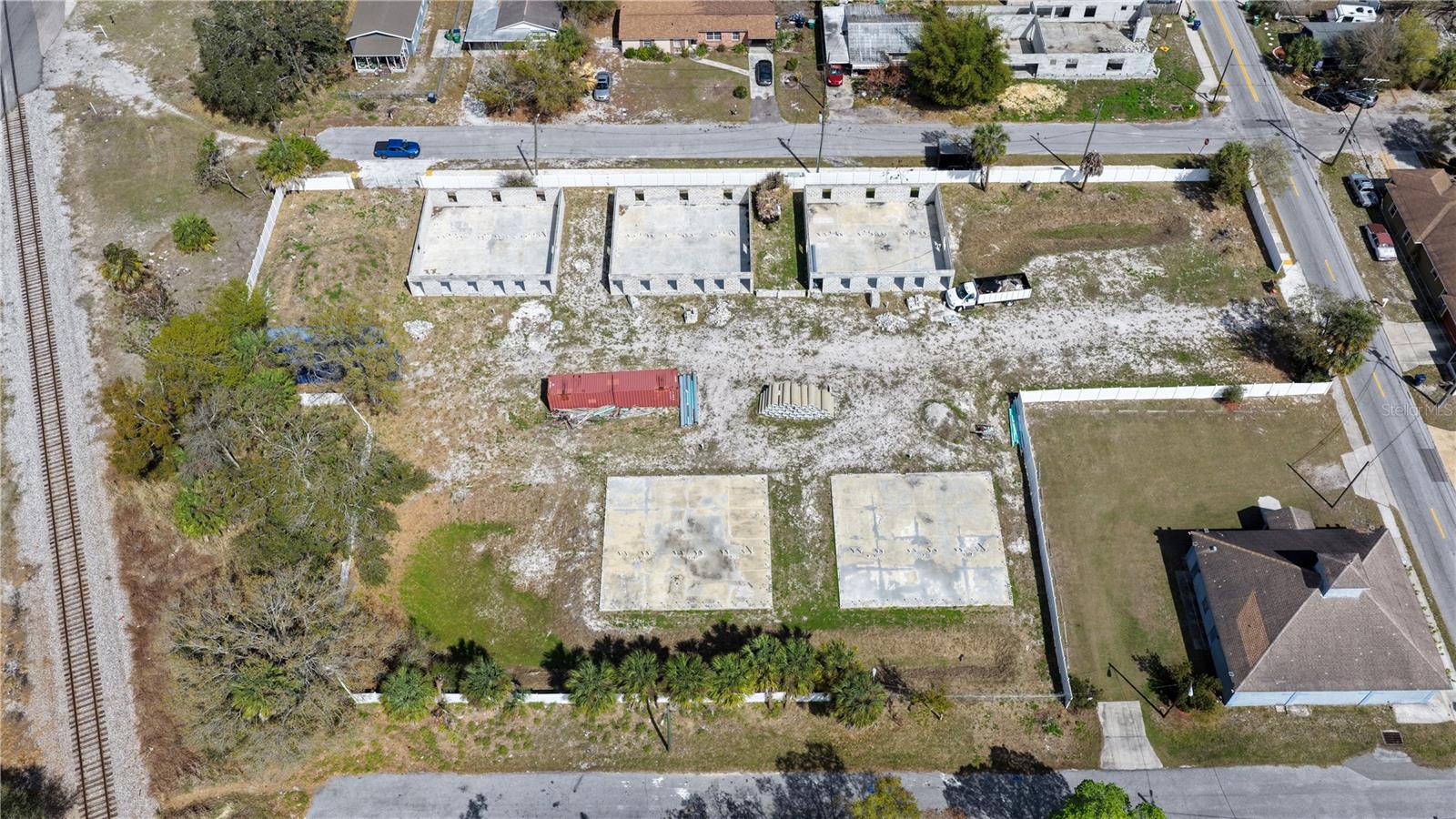 2909 E Genesee St, FL