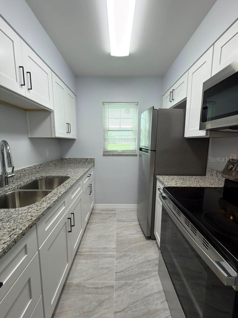 843 Sky Lake Circle, FL